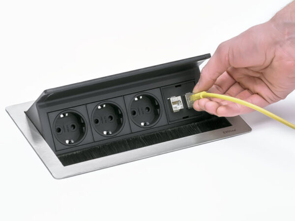 EVOline Fliptop Push Data M / Netbox 3x power socket / 2x RJ45-2805